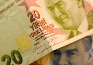 La crise monétaire turque menace les marchés