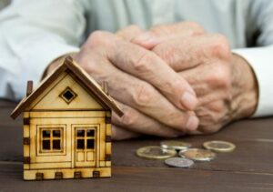 Aidez vos clients âgés à conserver leur maison
